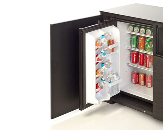In-cabinet refrigerator